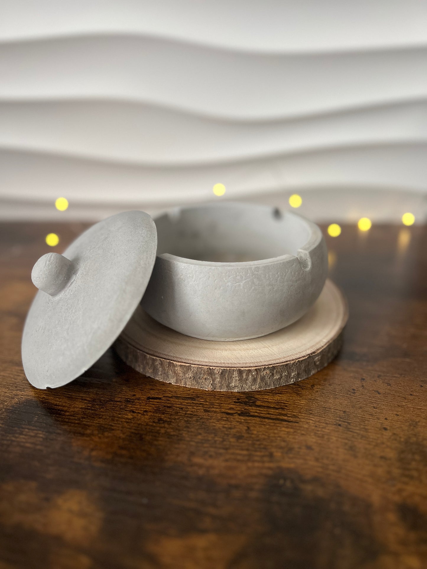 Keramik-Outdoor-Aschenbecher mit Deckel | in beige und viele weitere Farben | minimalistisch | wasserabperlend | feuerfest | windgeschützt