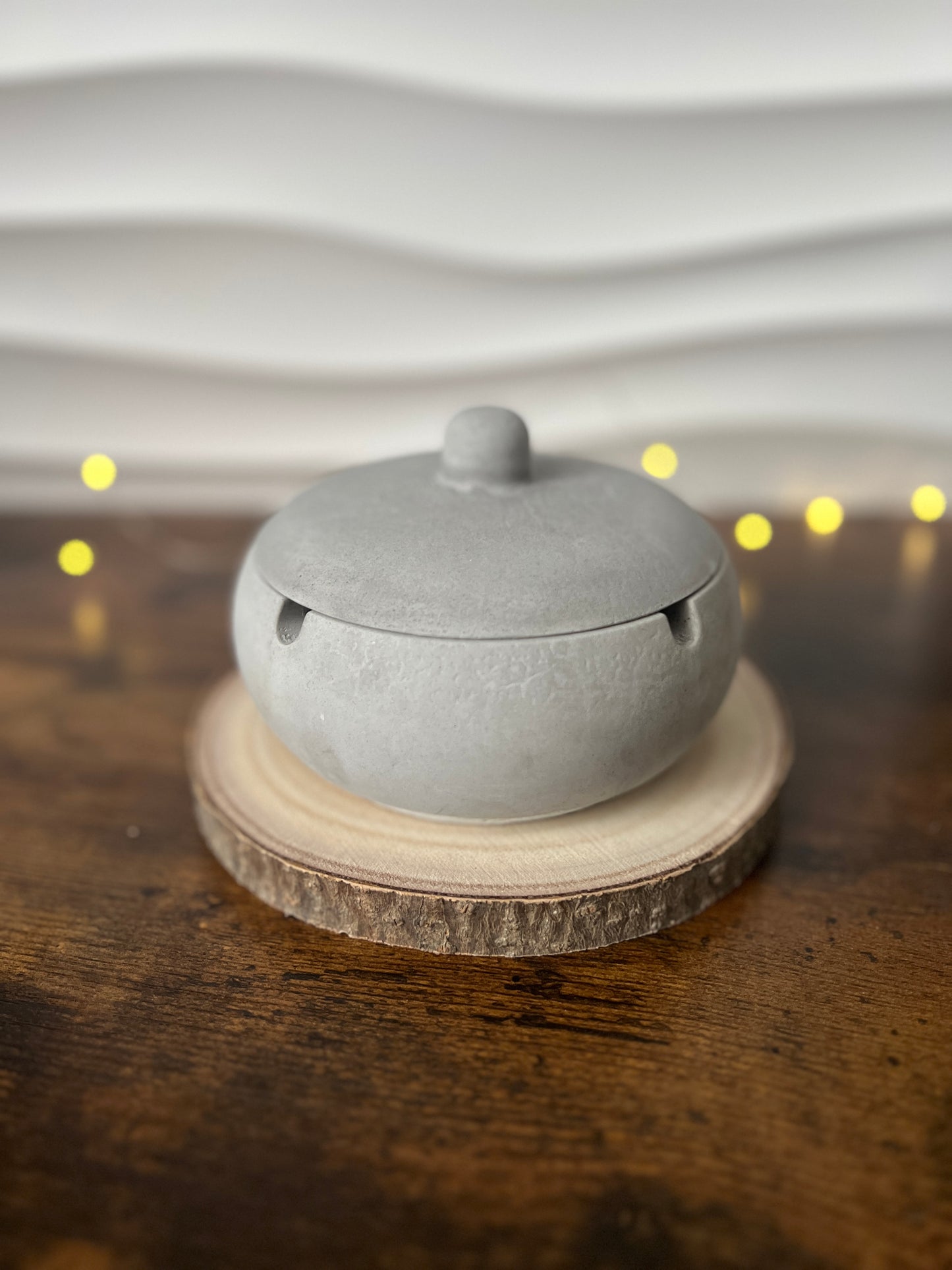 Keramik-Outdoor-Aschenbecher mit Deckel | in beige und viele weitere Farben | minimalistisch | wasserabperlend | feuerfest | windgeschützt