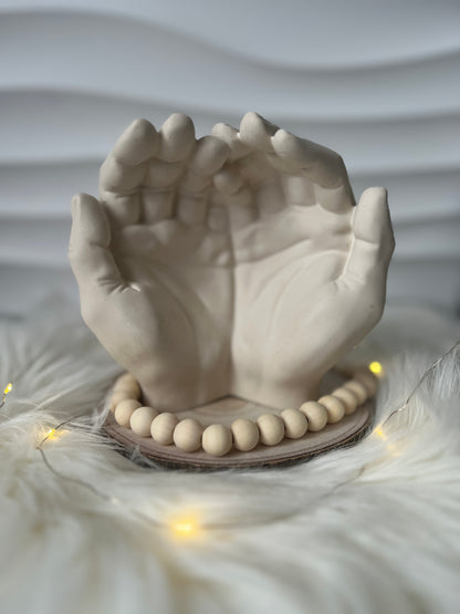 Keramik-Dekoschale | Hände | in beige und weitere Farben | minimalistisch | wasserabperlend