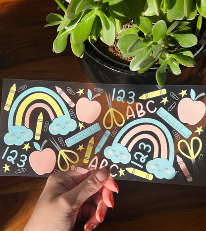 [ Doppelseitig ] 500 ml Trinkglas mit Deckel und Strohhalm | Schule