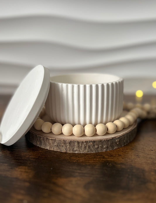 Keramik-Dekoschale mit Deckel | geriffelt | in beige und weitere Farben | minimalistisch | wasserabperlend